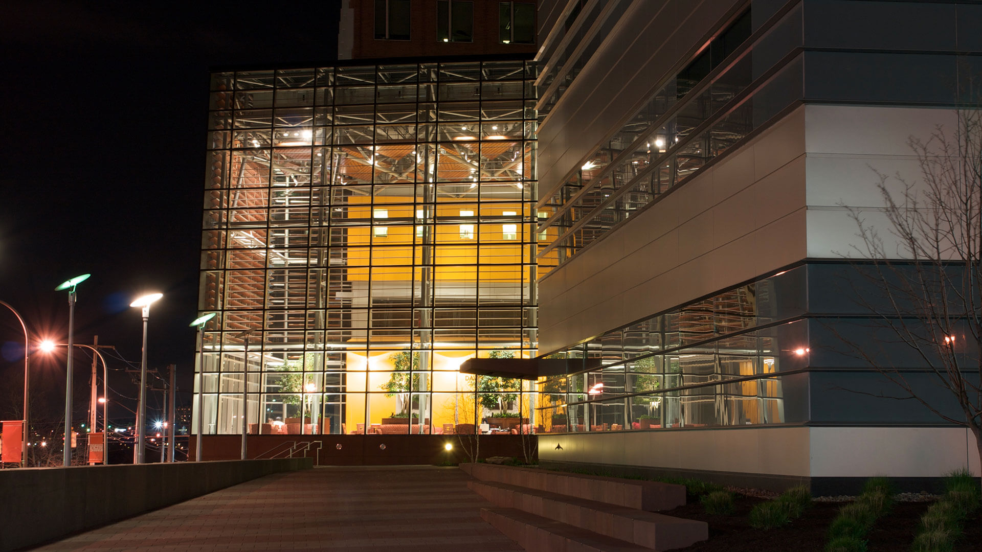 Syracuse University School of Management - O’Connell Electric